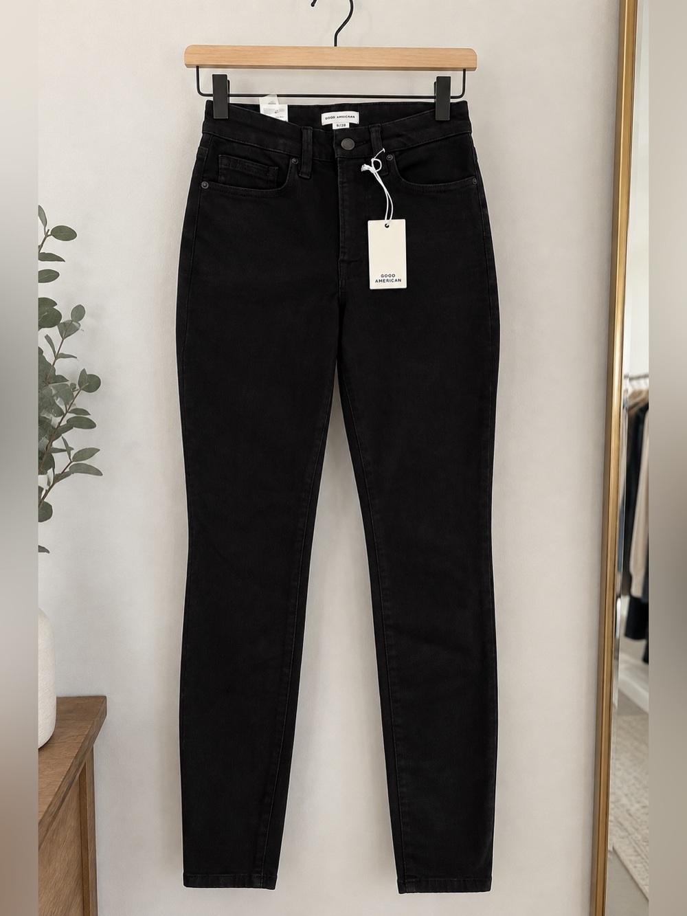 Good American Good Legs Skinny Jeans Black Size 6/28 NWT